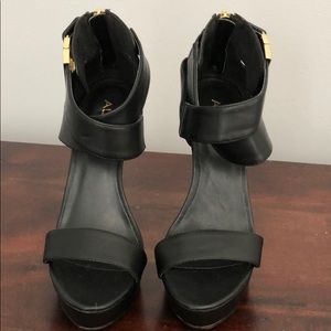 NWOT Aldo heels